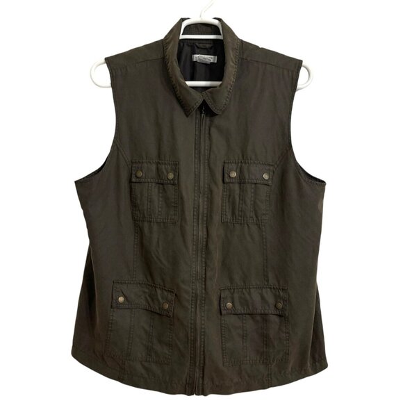 Liz Claiborne Jackets & Blazers - Great Liz Vest! A Little snug for me, so Passing It Along.